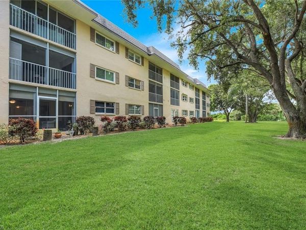 5419 RATTLESNAKE HAMM RD, Unit 105F, NAPLES, FL 34113