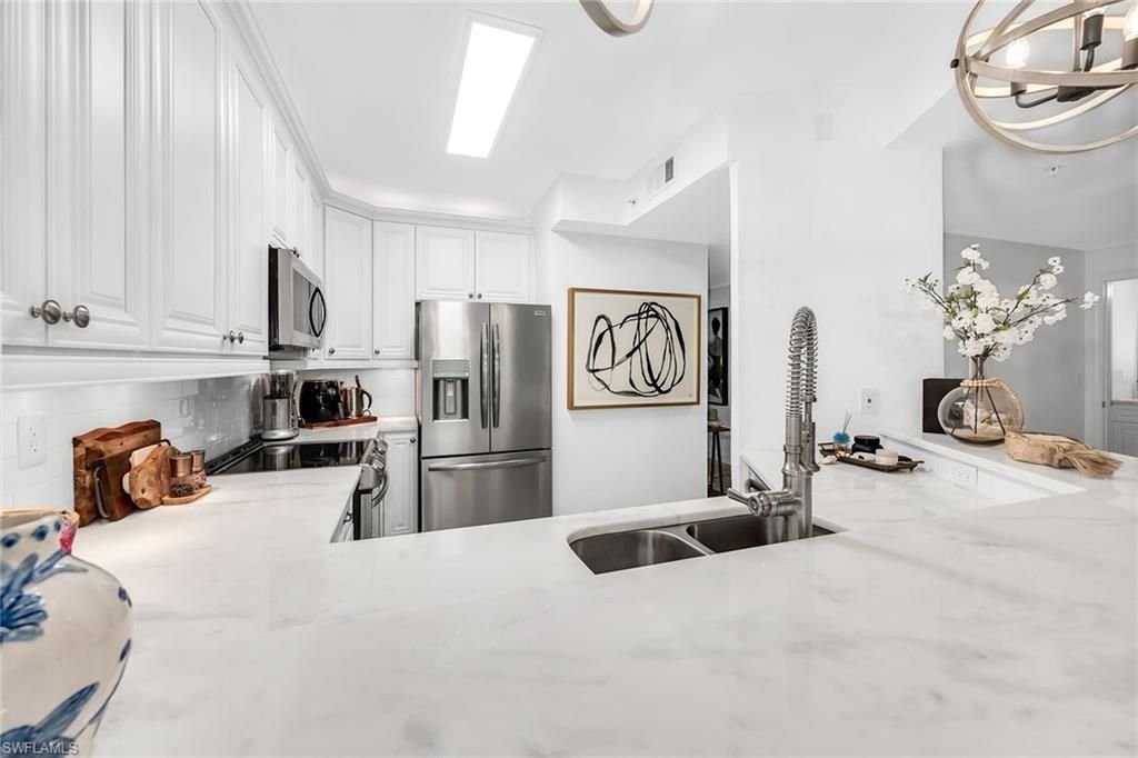 7671 Pebble Creek Cir , Unit 105, Naples, FL 34108 Photo