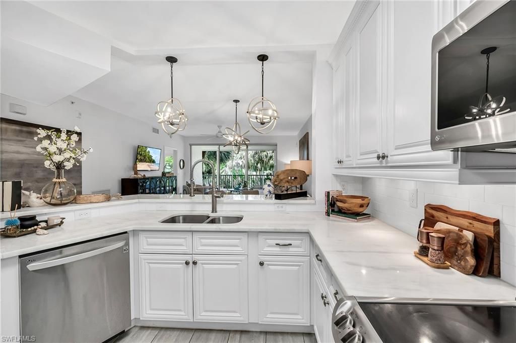 7671 Pebble Creek Cir , Unit 105, Naples, FL 34108 Photo