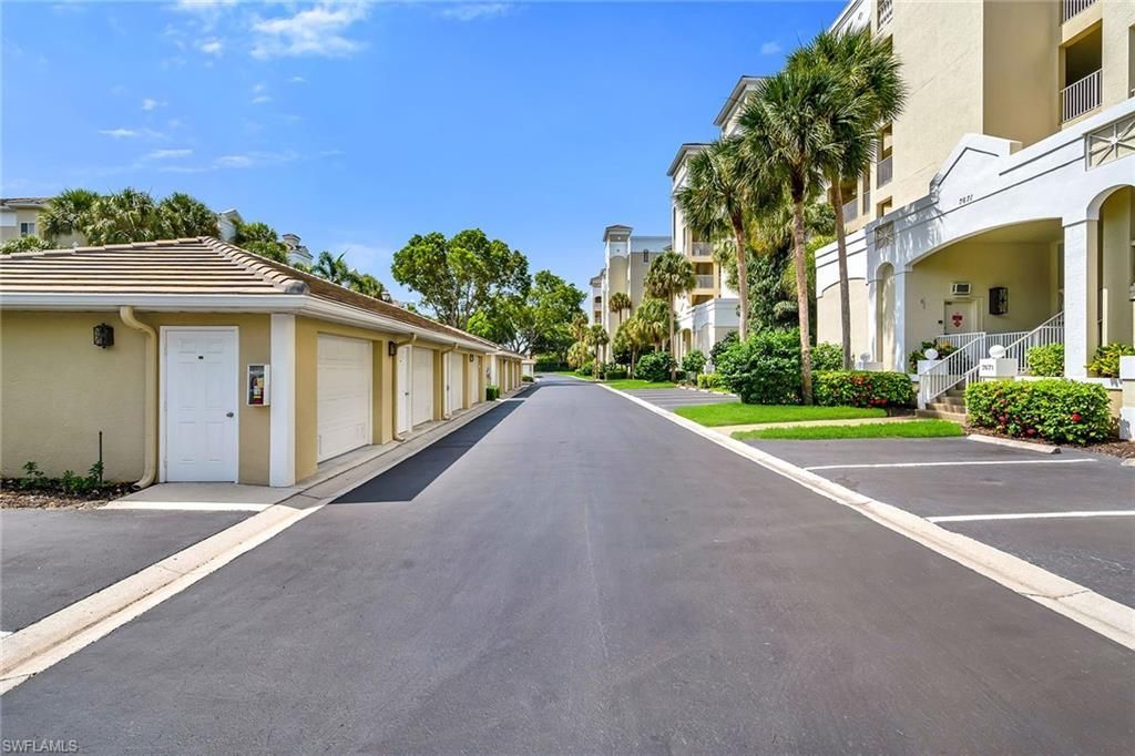 7671 Pebble Creek Cir , Unit 105, Naples, FL 34108 Photo