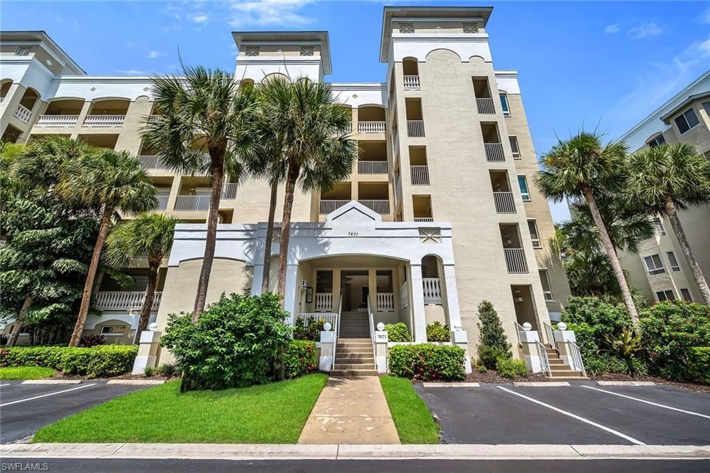 7671 Pebble Creek Cir , Unit 105, Naples, FL 34108 Photo