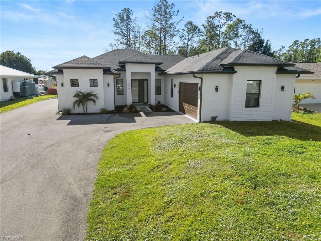 2740 35th Ave Ne, Naples, FL 34120 Photo