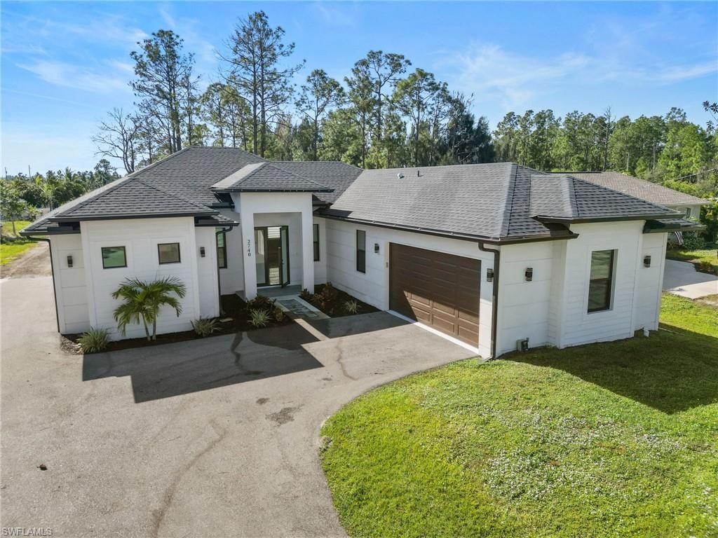 2740 35th Ave Ne, Naples, FL 34120 Photo