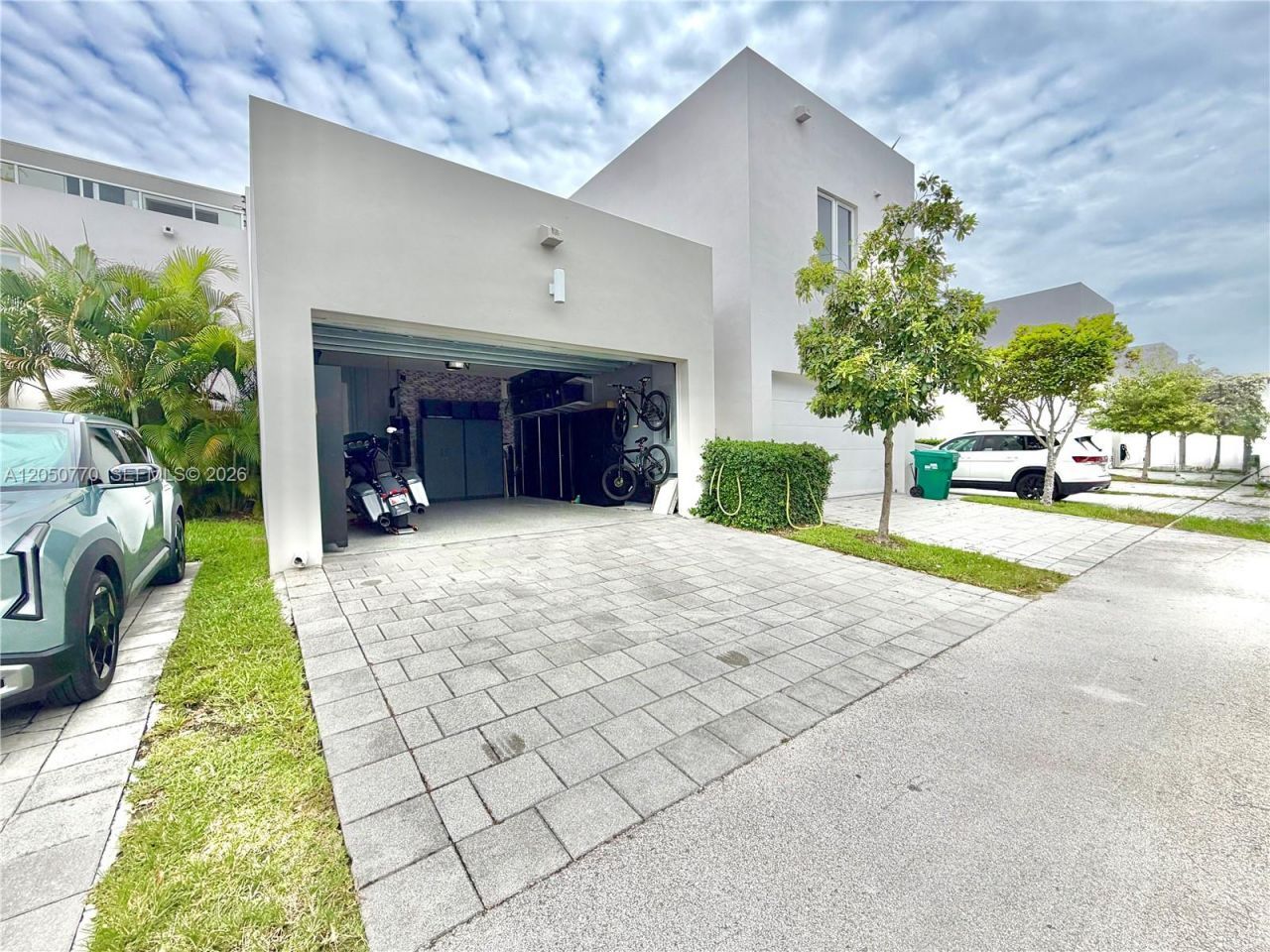 6415 NW 105th Ct, Unit 6415, Doral, FL 33178 Photo
