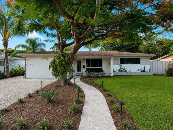 1713 SW 10th Ct, Fort Lauderdale, FL 33312