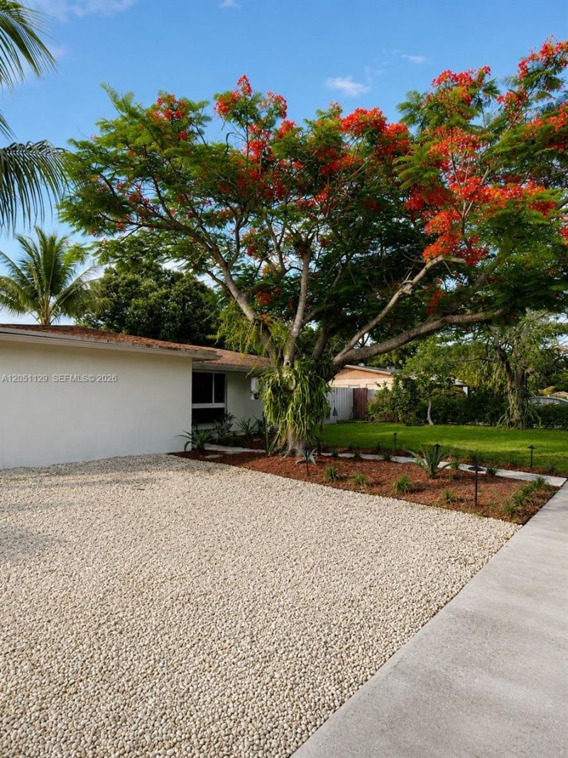 1713 SW 10th Ct, Fort Lauderdale, FL 33312 Photo