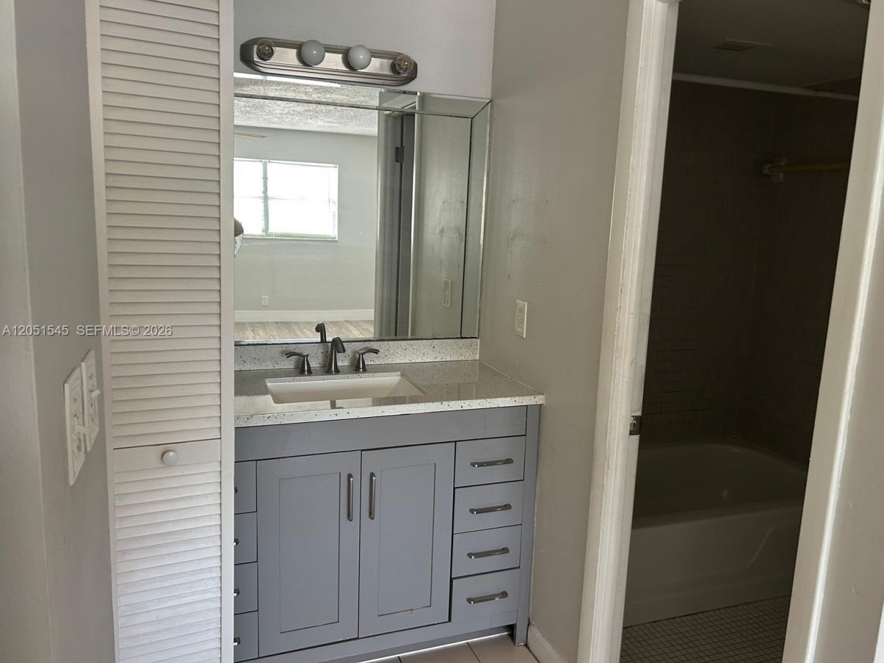 6100 S Falls Cir Dr , Unit 202, Lauderhill, FL 33319 Photo