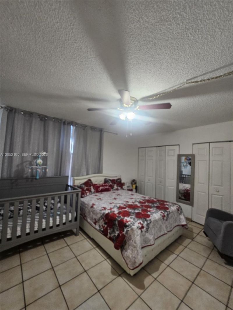 1750 W 46th St , Unit 518, Hialeah, FL 33012 Photo