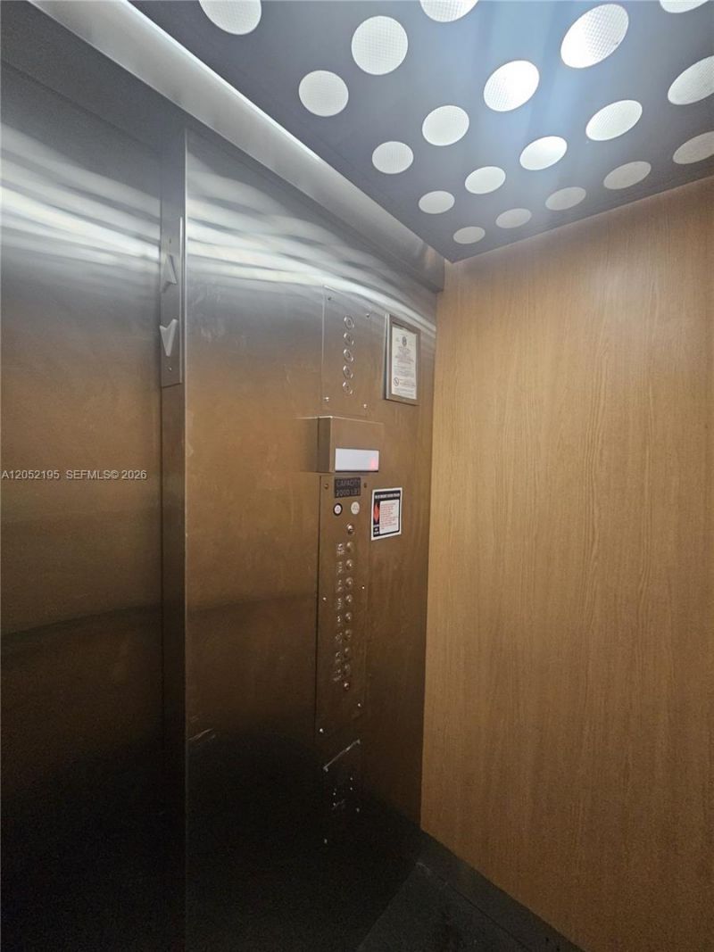 1750 W 46th St , Unit 518, Hialeah, FL 33012 Photo