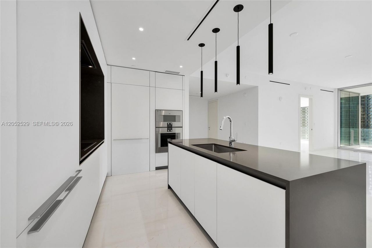 300 Biscayne Boulevard Way , Unit 1705W, Miami, FL 33131 Photo