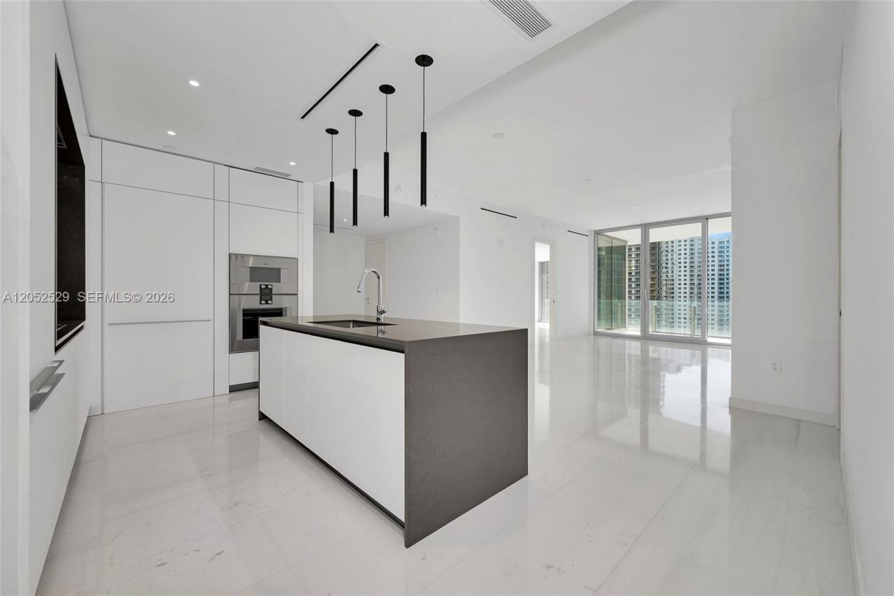 300 Biscayne Boulevard Way , Unit 1705W, Miami, FL 33131 Photo