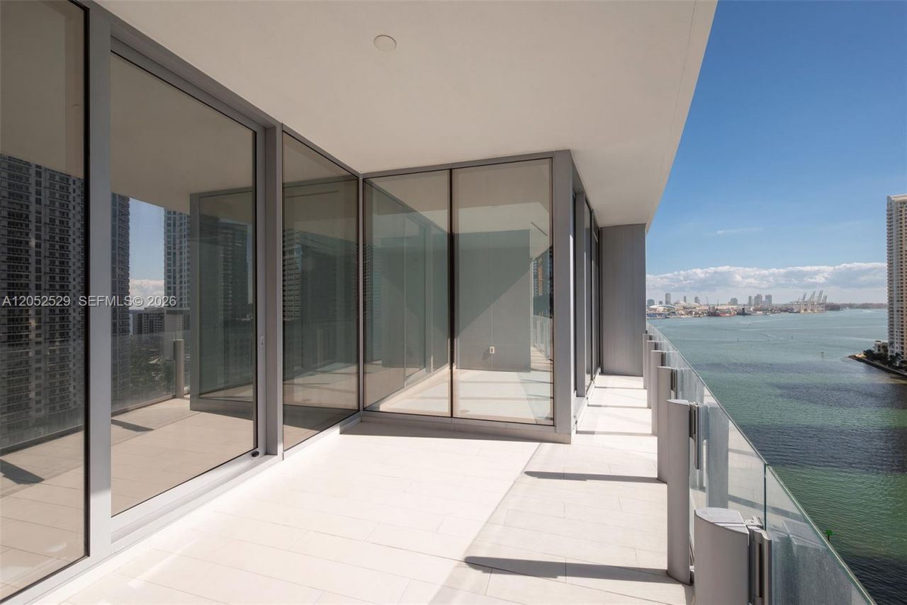 300 Biscayne Boulevard Way , Unit 1705W, Miami, FL 33131 Photo