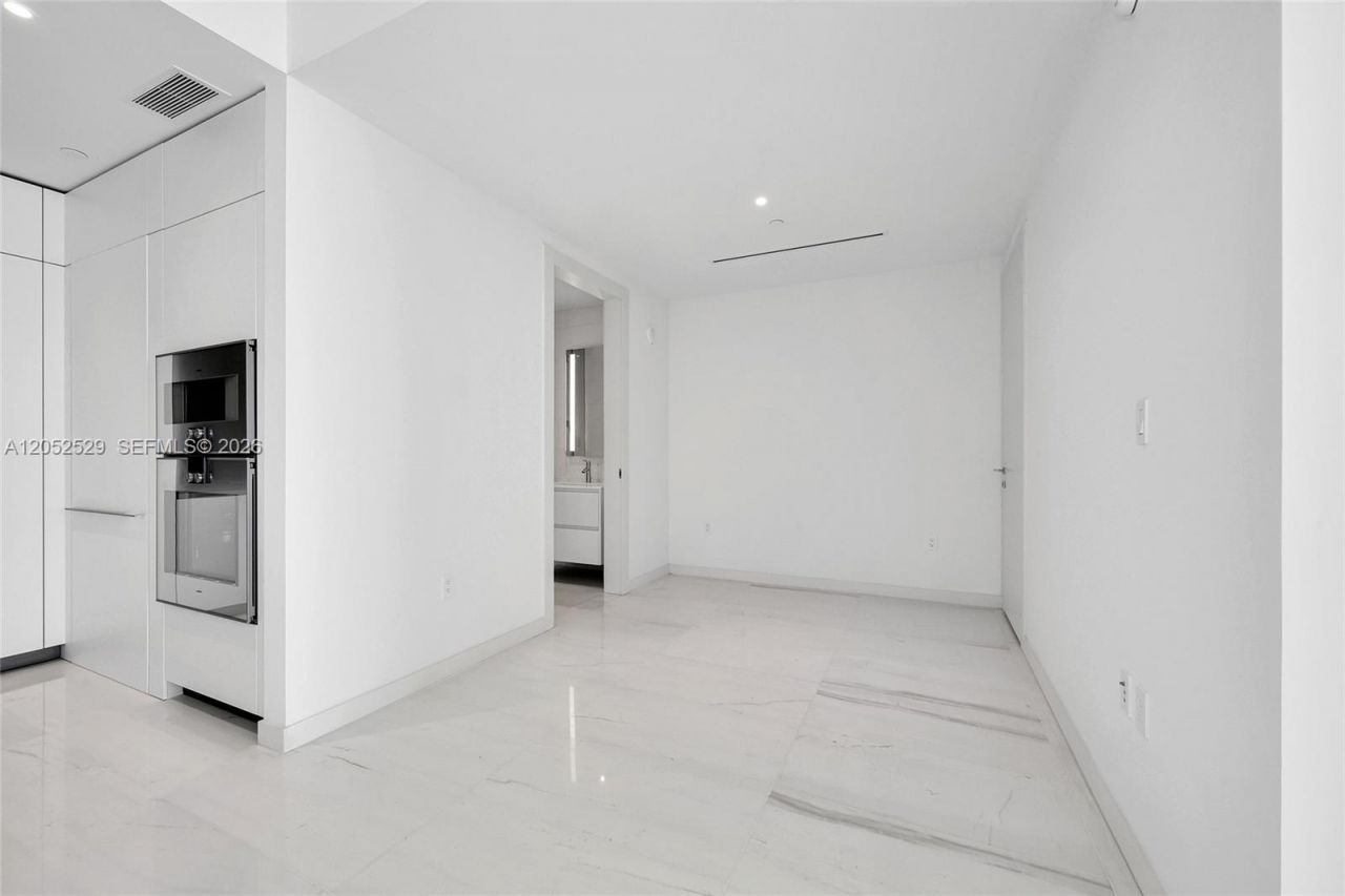 300 Biscayne Boulevard Way , Unit 1705W, Miami, FL 33131 Photo