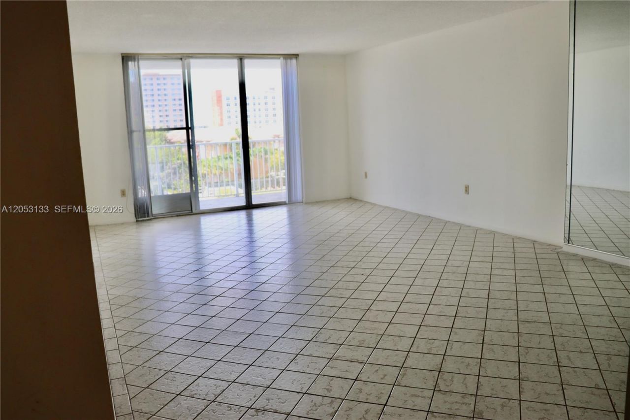 2801 NE 183rd St, Unit 405W, Aventura, FL 33160 Photo