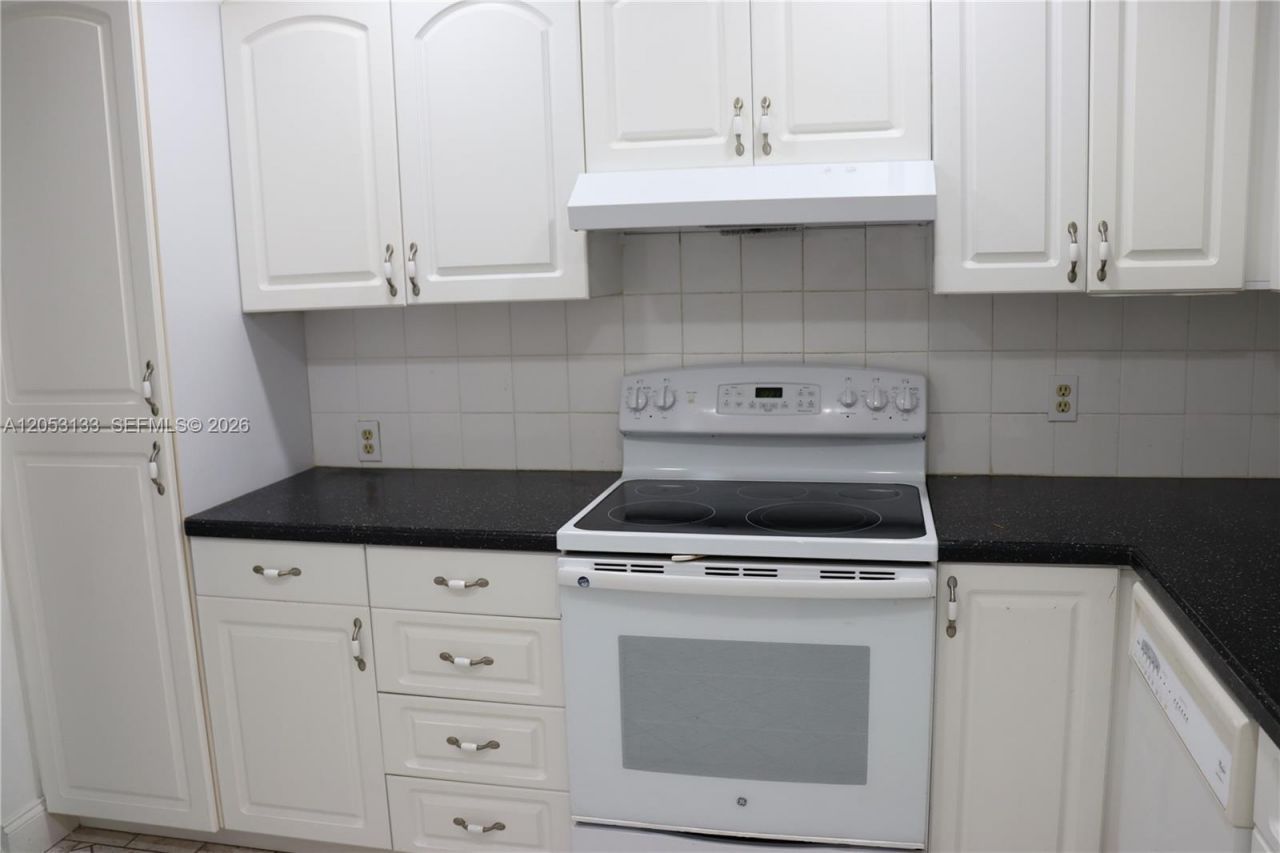 2801 NE 183rd St, Unit 405W, Aventura, FL 33160 Photo