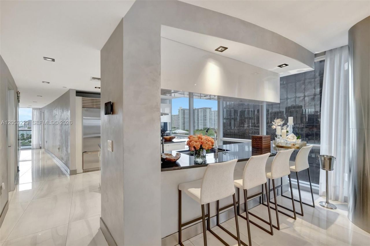 17121 Collins Ave , Unit 808, Sunny Isles Beach, FL 33160 Photo