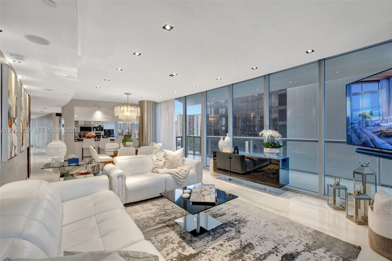 17121 Collins Ave , Unit 808, Sunny Isles Beach, FL 33160 Photo