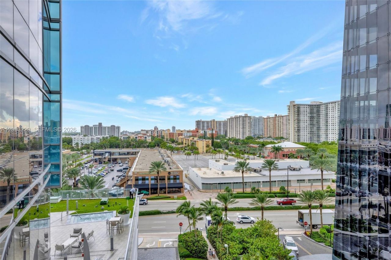 17121 Collins Ave , Unit 808, Sunny Isles Beach, FL 33160 Photo