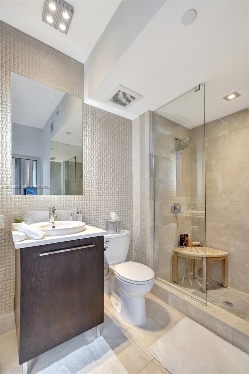 17121 Collins Ave , Unit 808, Sunny Isles Beach, FL 33160 Photo