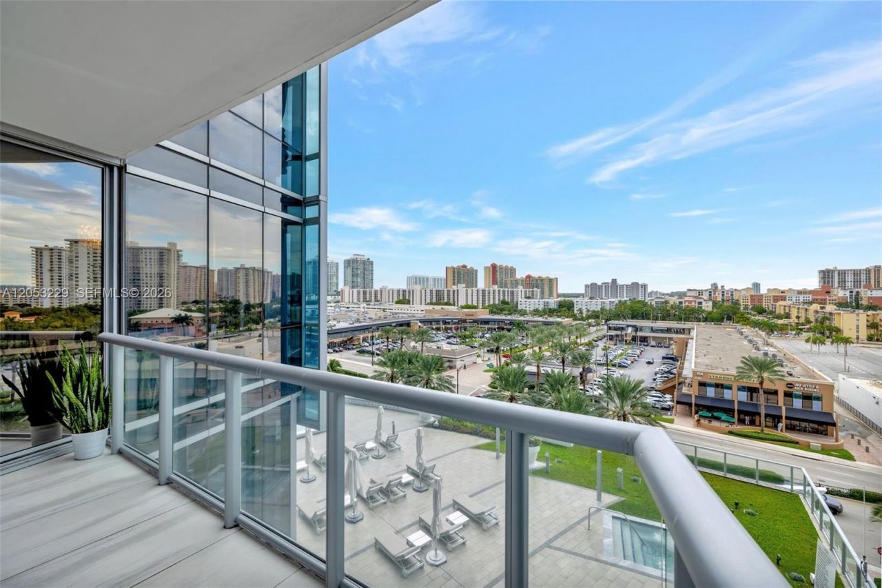 17121 Collins Ave , Unit 808, Sunny Isles Beach, FL 33160 Photo