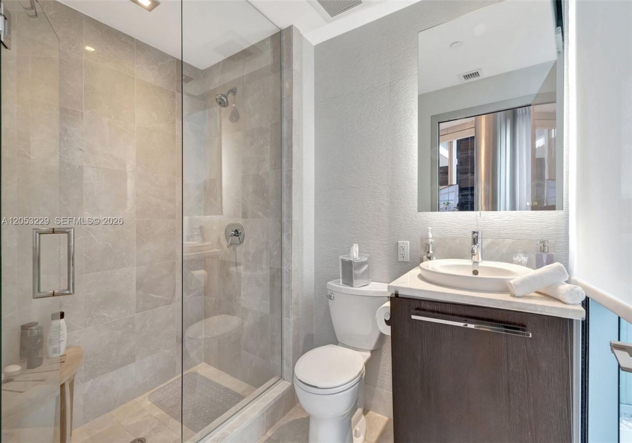 17121 Collins Ave , Unit 808, Sunny Isles Beach, FL 33160 Photo