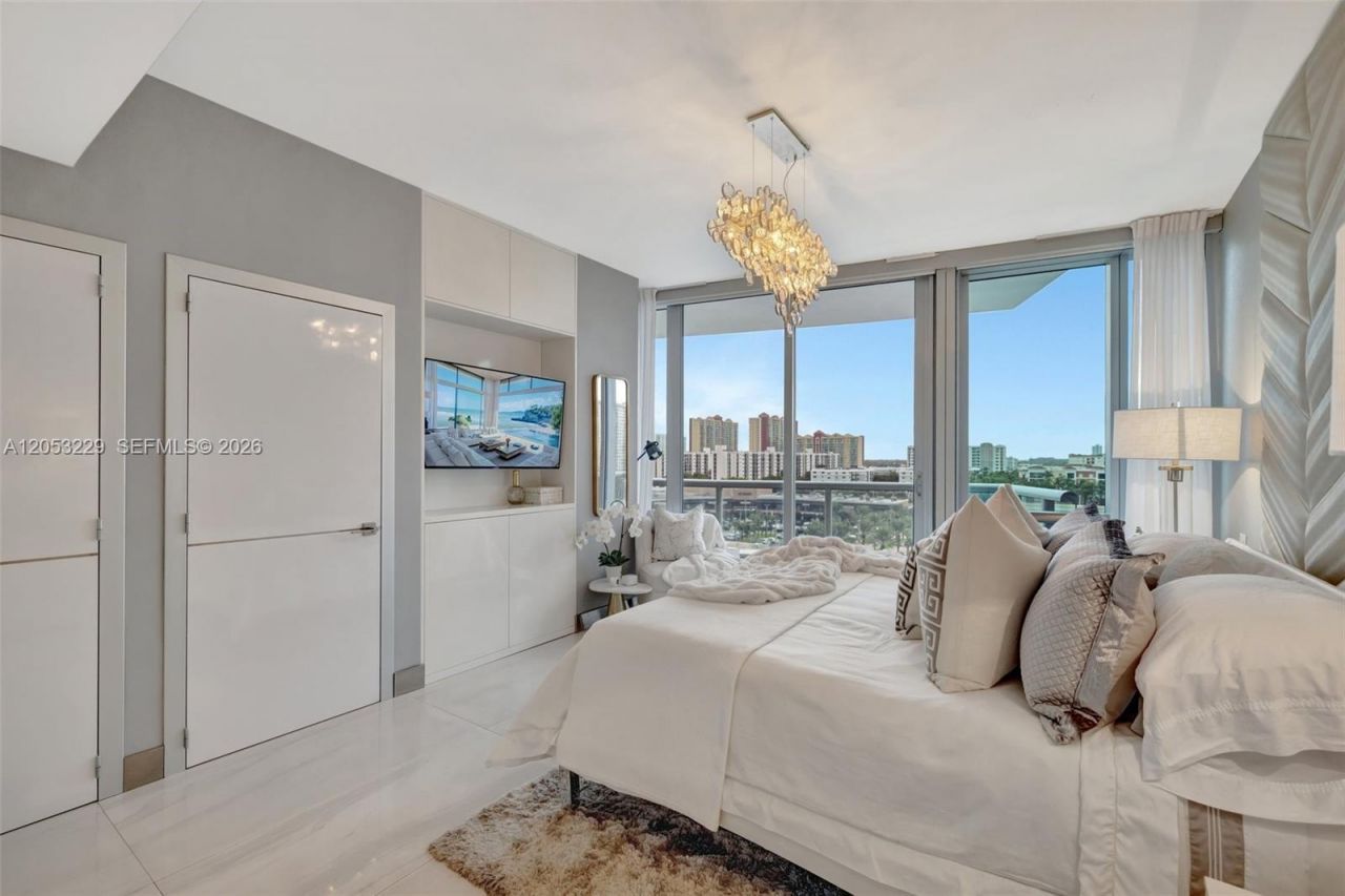 17121 Collins Ave , Unit 808, Sunny Isles Beach, FL 33160 Photo