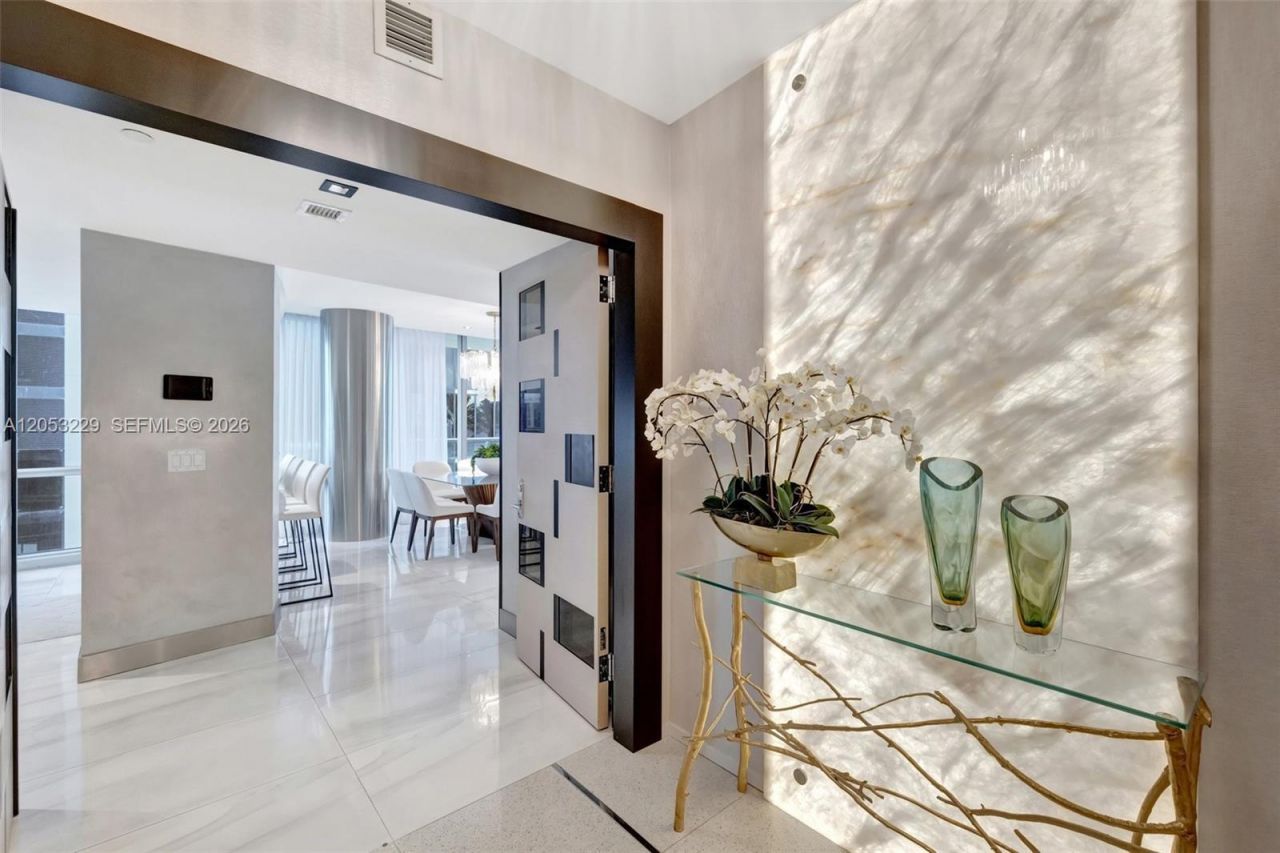 17121 Collins Ave , Unit 808, Sunny Isles Beach, FL 33160 Photo