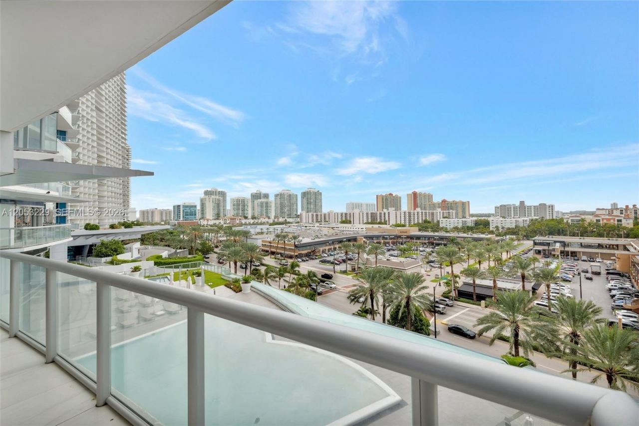 17121 Collins Ave , Unit 808, Sunny Isles Beach, FL 33160 Photo