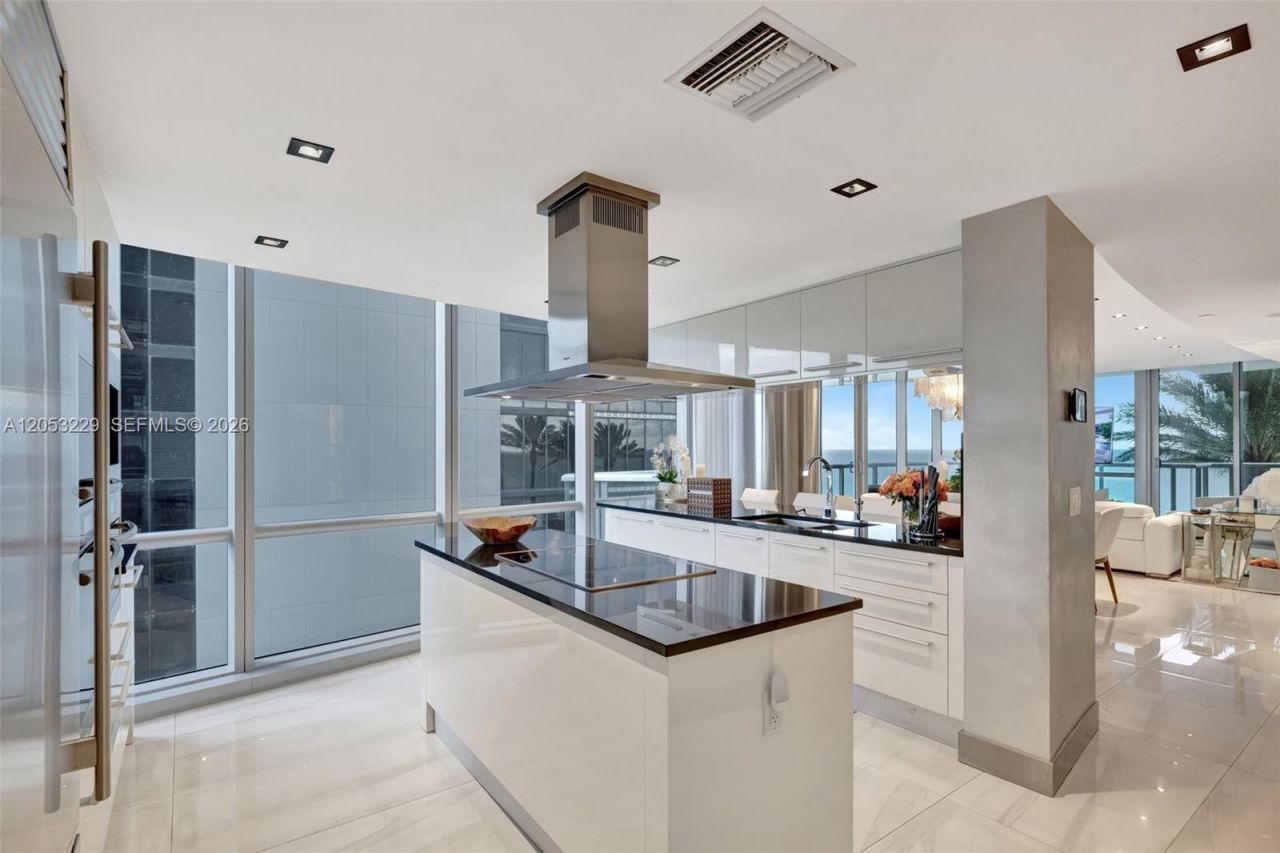 17121 Collins Ave , Unit 808, Sunny Isles Beach, FL 33160 Photo