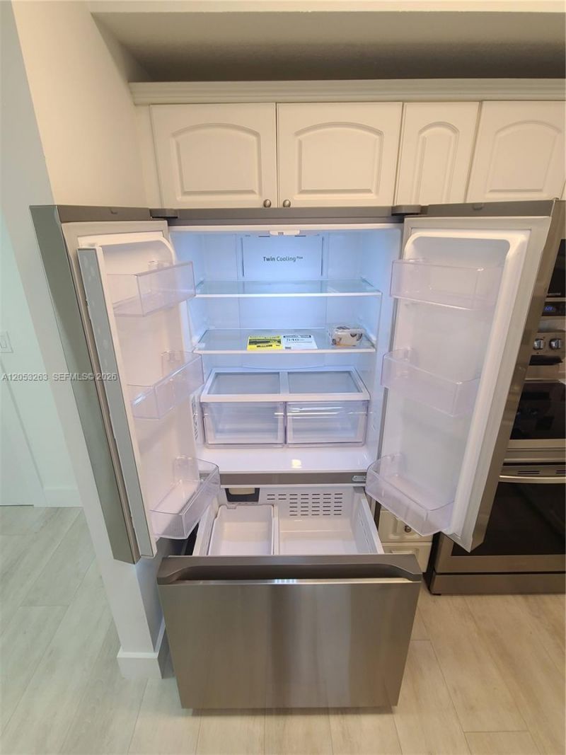 3500 Coral Way , Unit 812, Miami, FL 33145 Photo