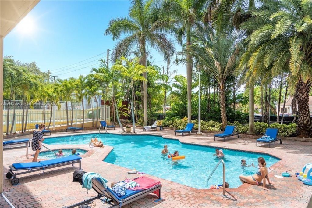 3500 Coral Way , Unit 812, Miami, FL 33145 Photo