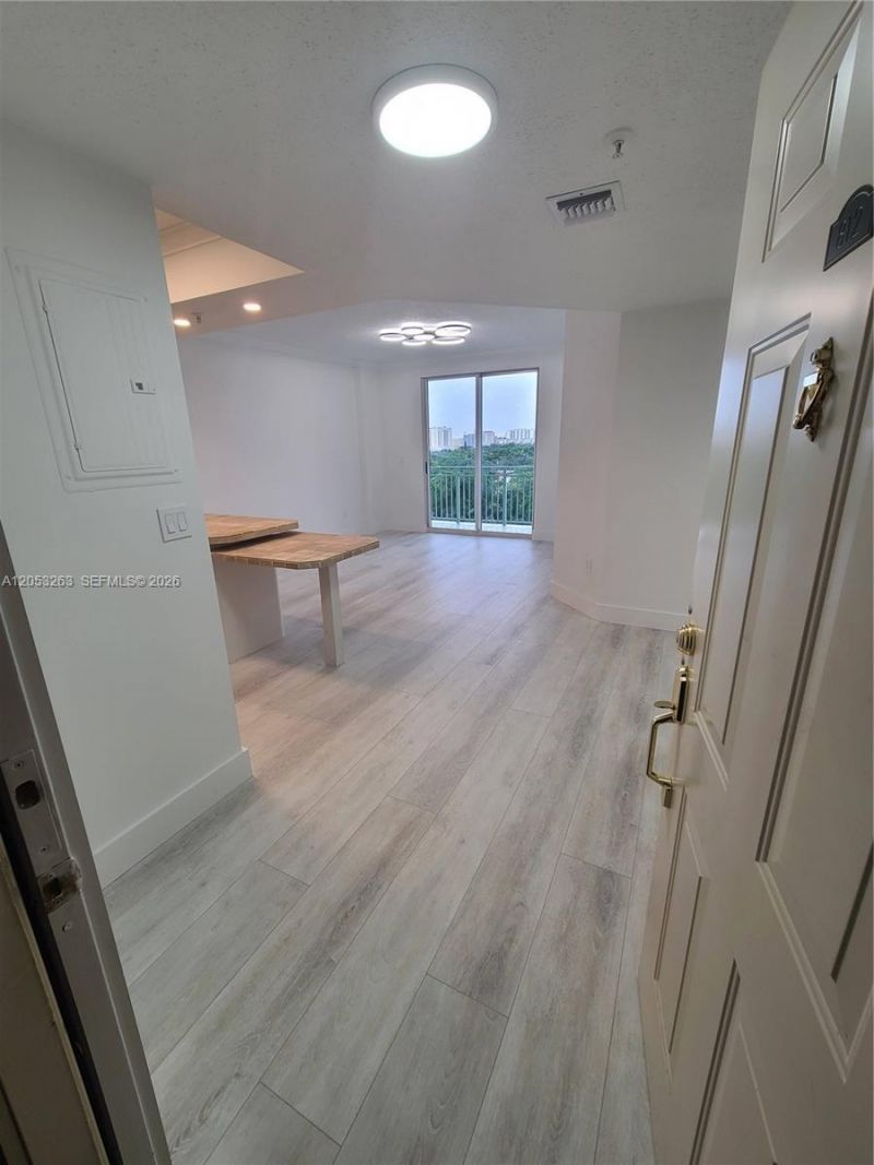 3500 Coral Way , Unit 812, Miami, FL 33145 Photo