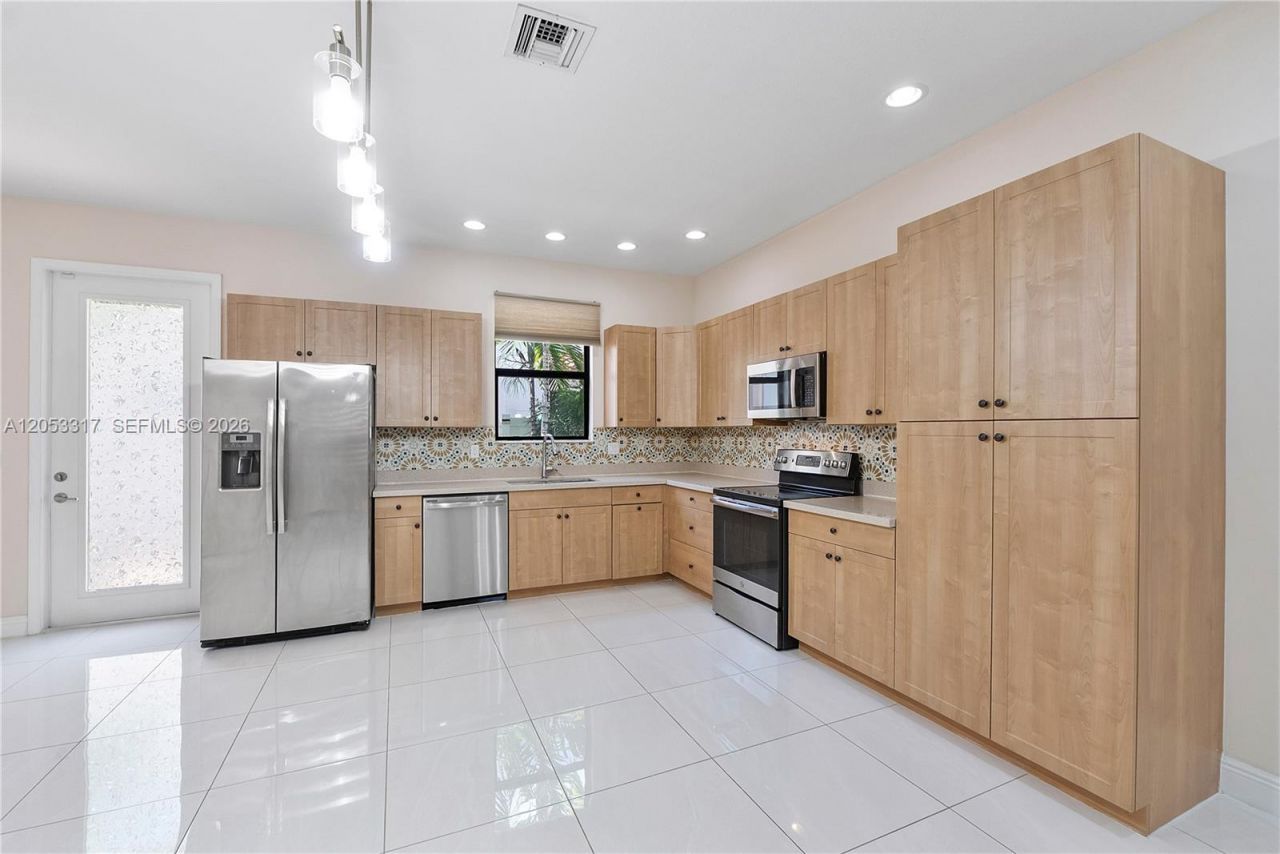 20914 NW 1st Dr, Pembroke Pines, FL 33029 Photo