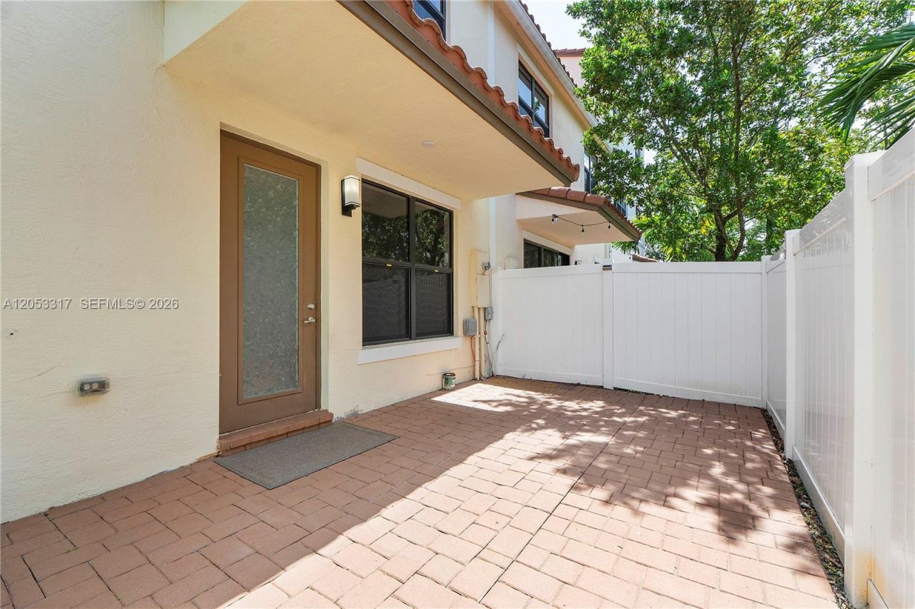 20914 NW 1st Dr, Pembroke Pines, FL 33029 Photo