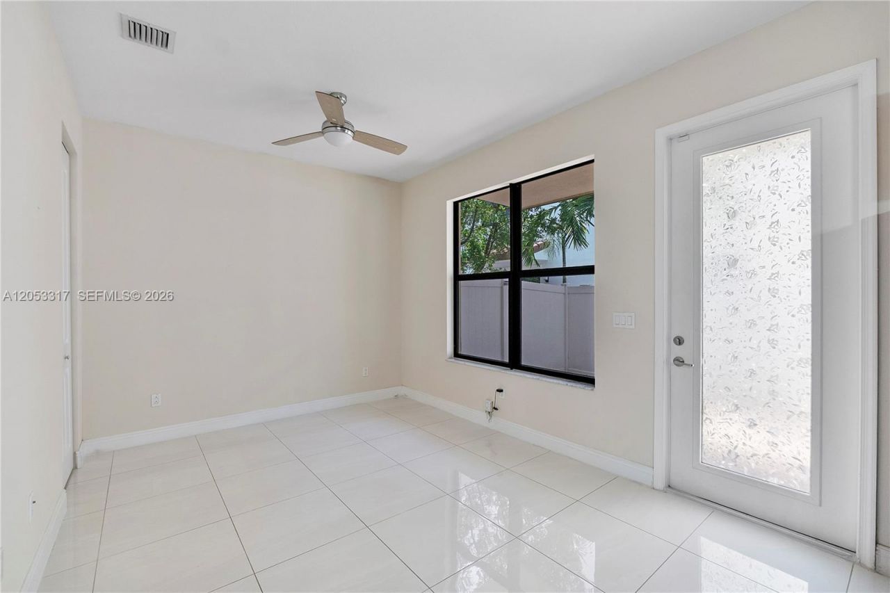 20914 NW 1st Dr, Pembroke Pines, FL 33029 Photo