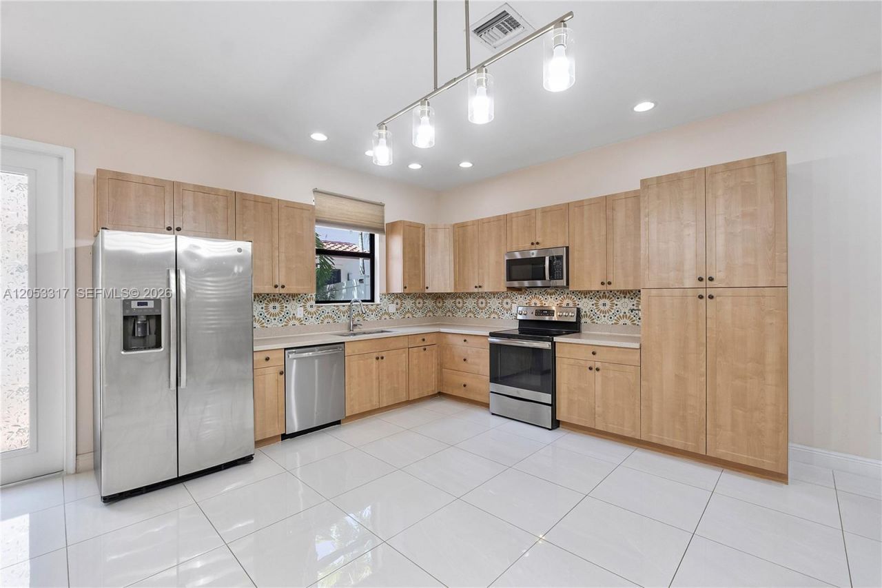 20914 NW 1st Dr, Pembroke Pines, FL 33029 Photo