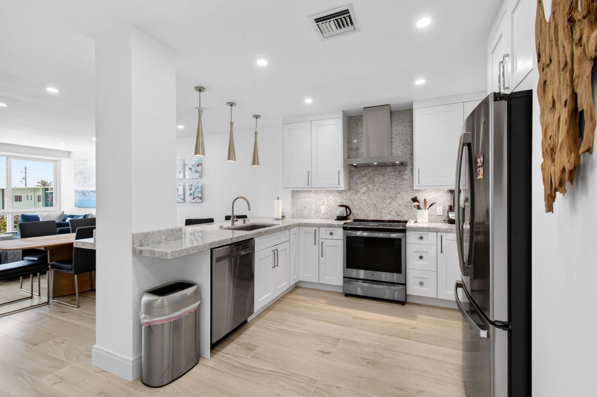 120 N Ocean Boulevard, Unit 203, Delray Beach, FL 33483 Photo