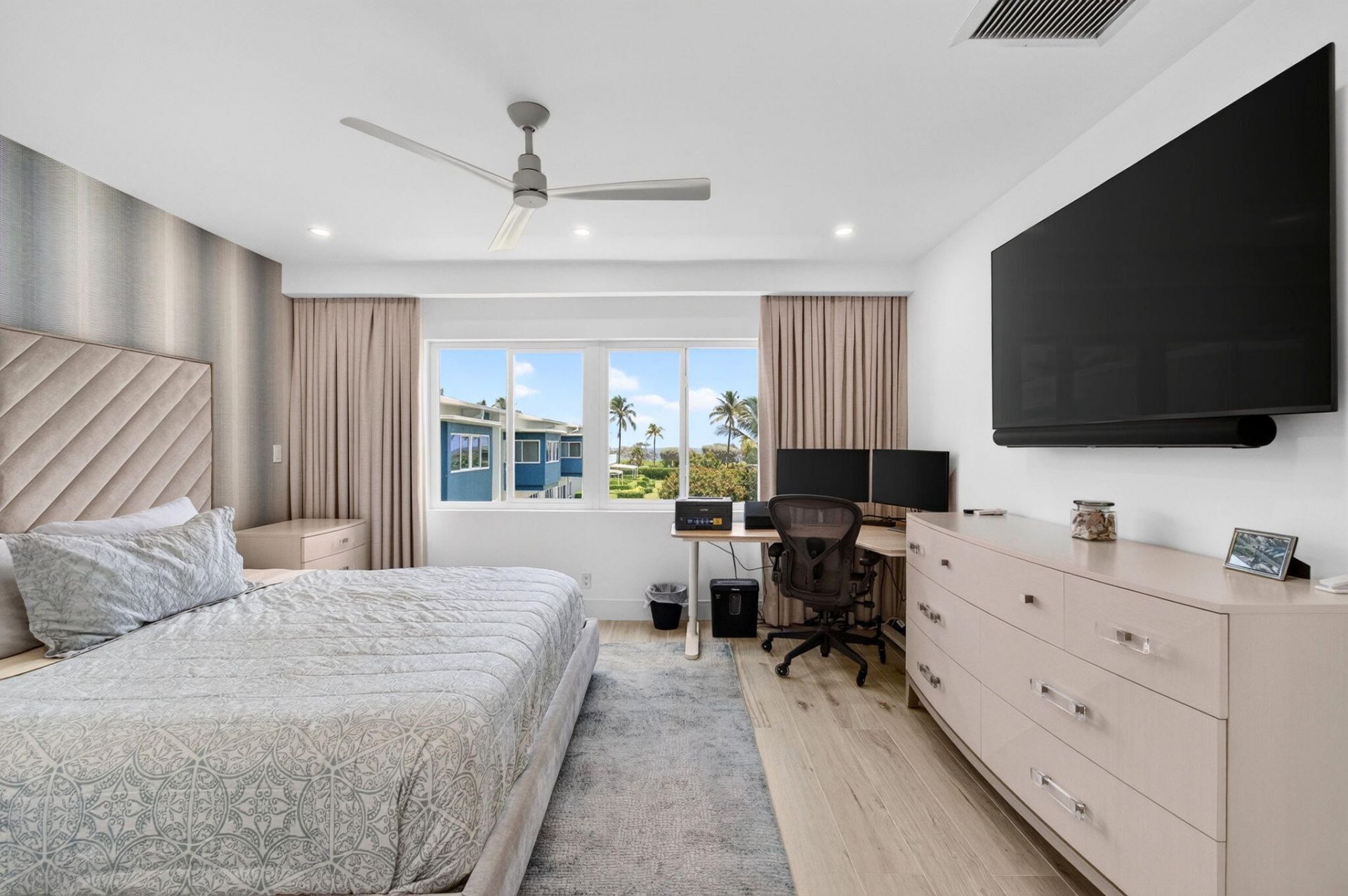 120 N Ocean Boulevard, Unit 203, Delray Beach, FL 33483 Photo