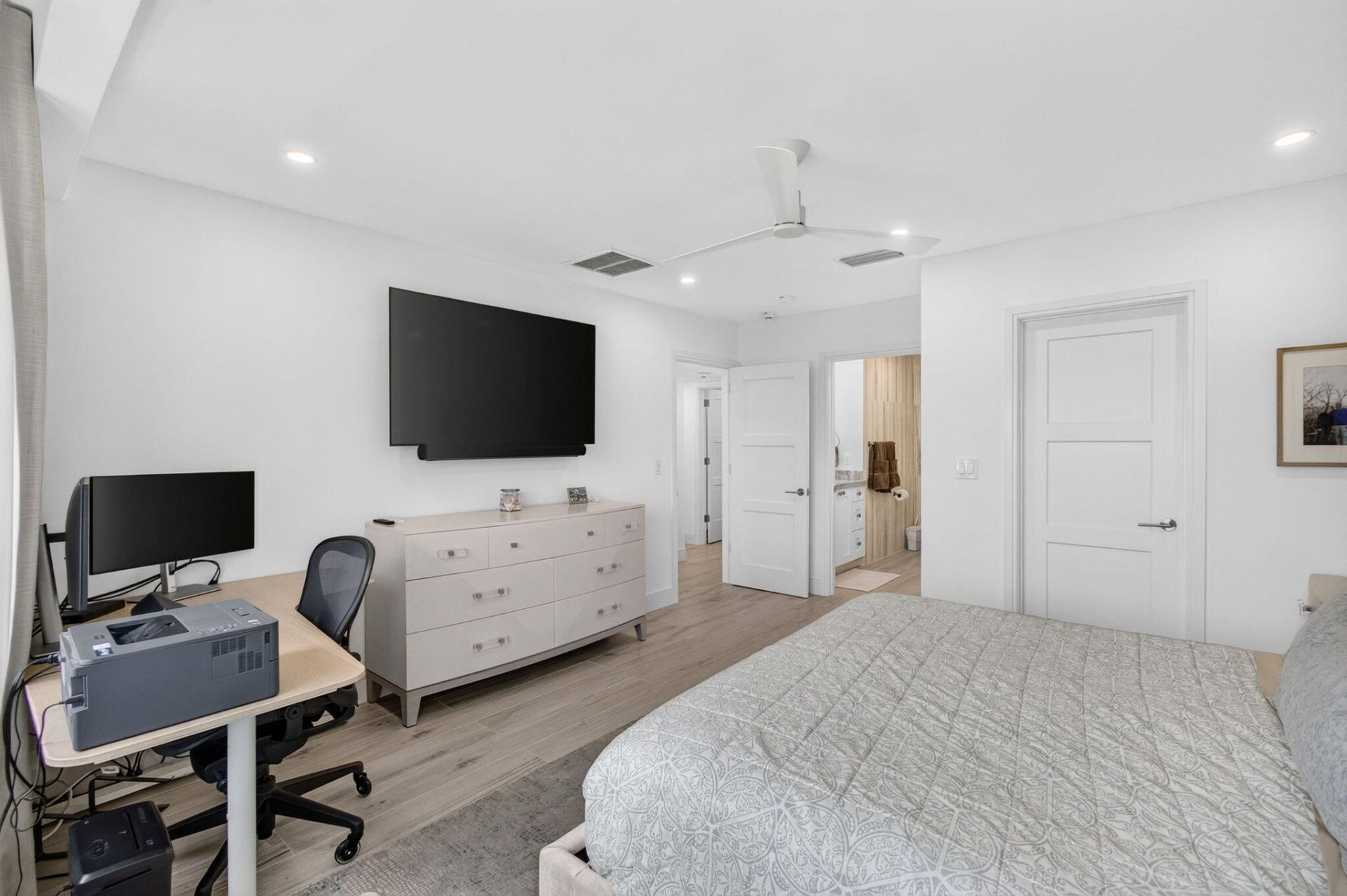 120 N Ocean Boulevard, Unit 203, Delray Beach, FL 33483 Photo