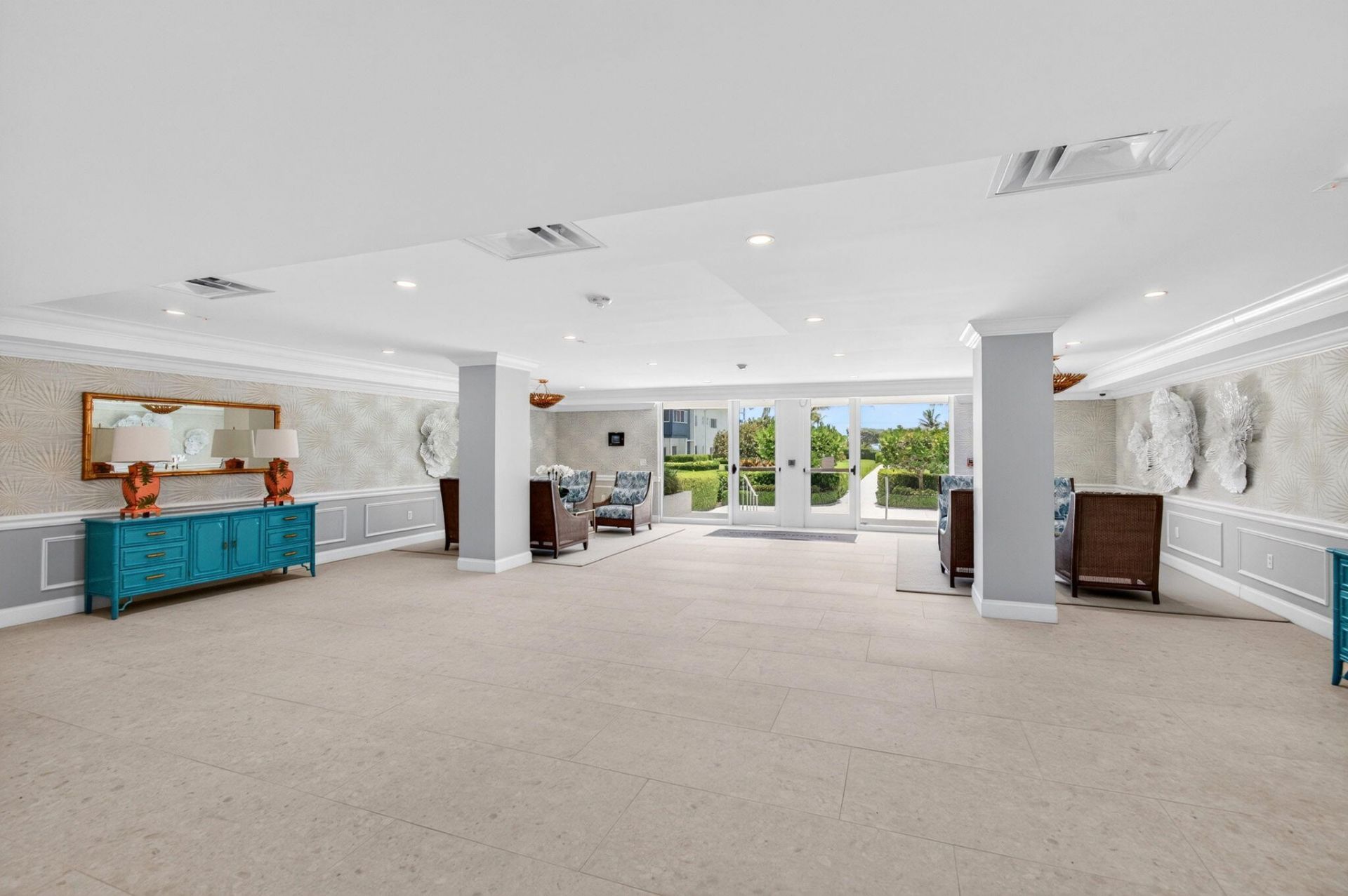 120 N Ocean Boulevard, Unit 203, Delray Beach, FL 33483 Photo