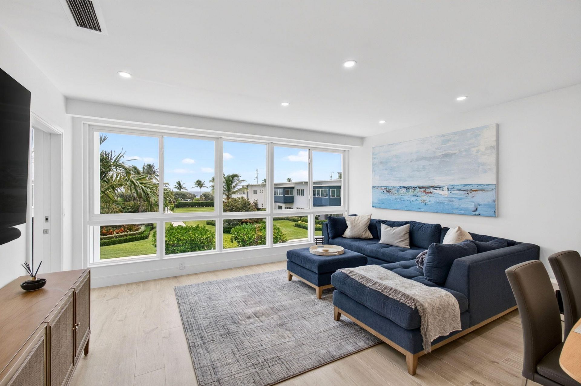 120 N Ocean Boulevard, Unit 203, Delray Beach, FL 33483 Photo