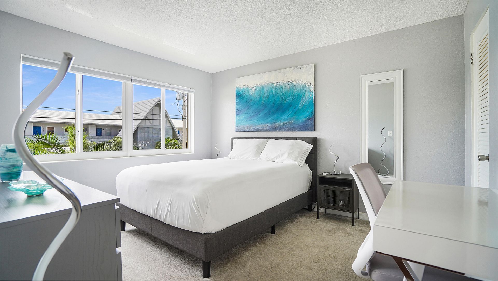 3220 Bayview Drive, Unit 202, Fort Lauderdale, FL 33306 Photo