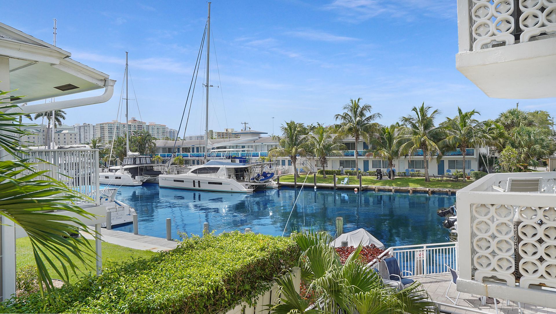 3220 Bayview Drive, Unit 202, Fort Lauderdale, FL 33306 Photo