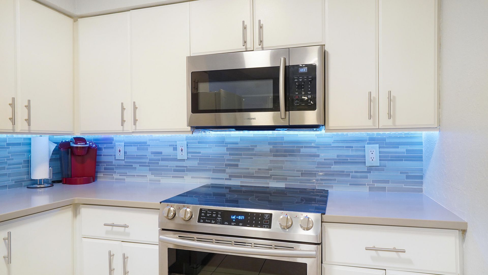 3220 Bayview Drive, Unit 202, Fort Lauderdale, FL 33306 Photo