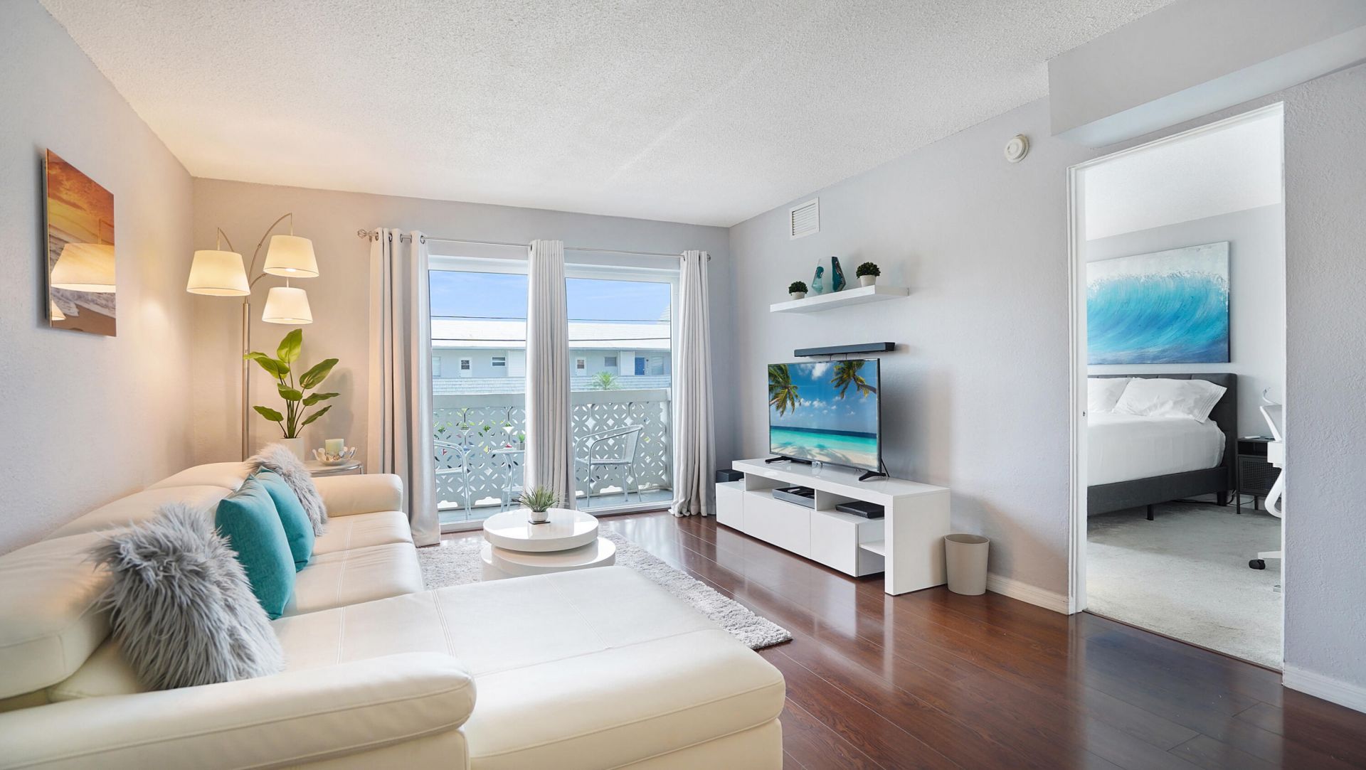 3220 Bayview Drive, Unit 202, Fort Lauderdale, FL 33306 Photo