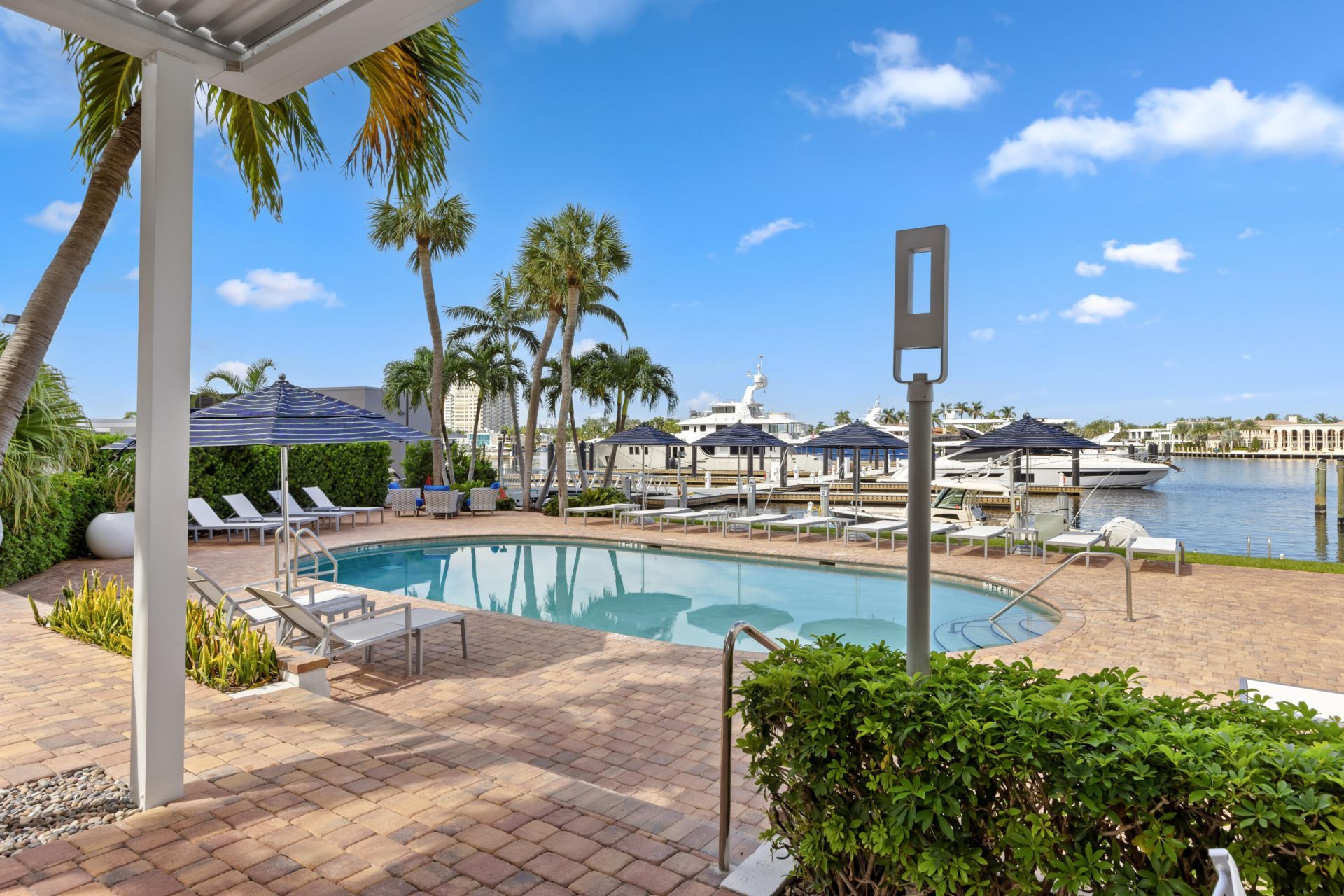 77 S Birch Road, Unit 7D, Fort Lauderdale, FL 33316 Photo