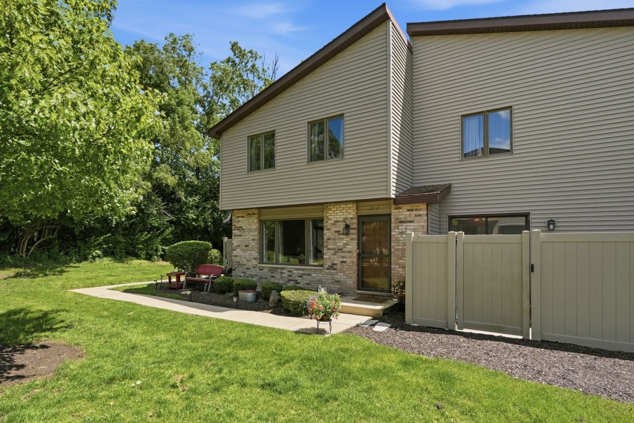 1014 SCHOOLGATE Road , New Lenox, IL 60451