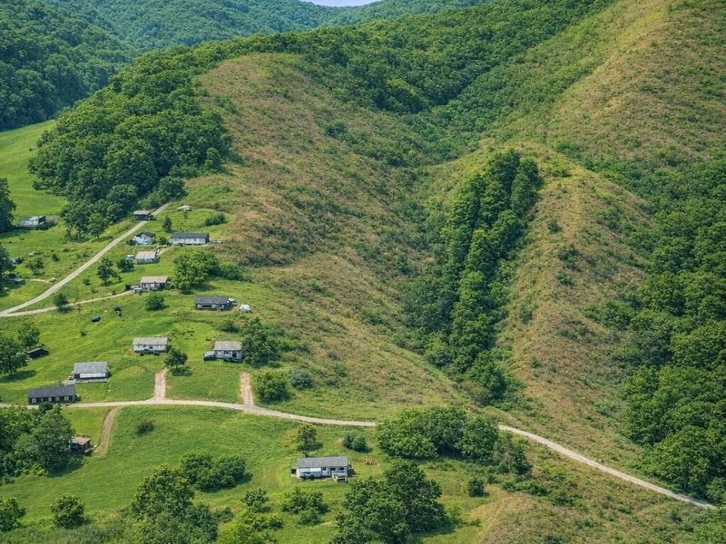 Skyline Drive, Cambridge, OH 43725 Photo 9