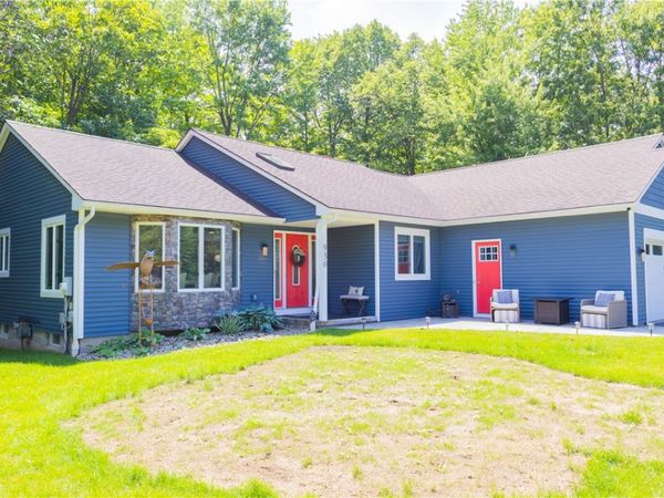 930 Friar Tuck Lane, Webster, NY 14580