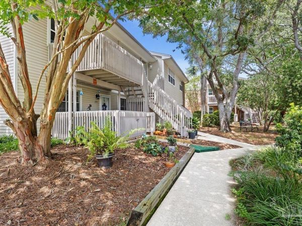 1200 Shoreline Dr, Gulf Breeze, FL 32561